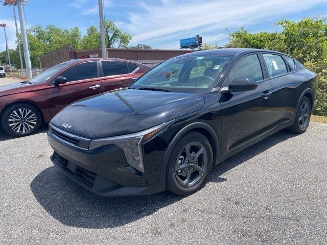 Kia K4 LXS FWD 2025