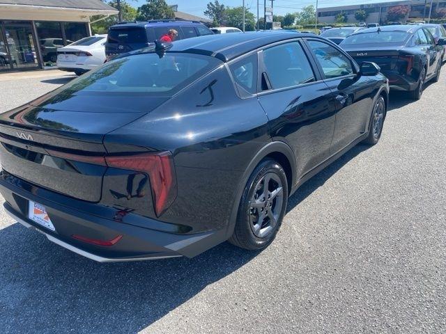 Kia K4 LXS FWD 2025