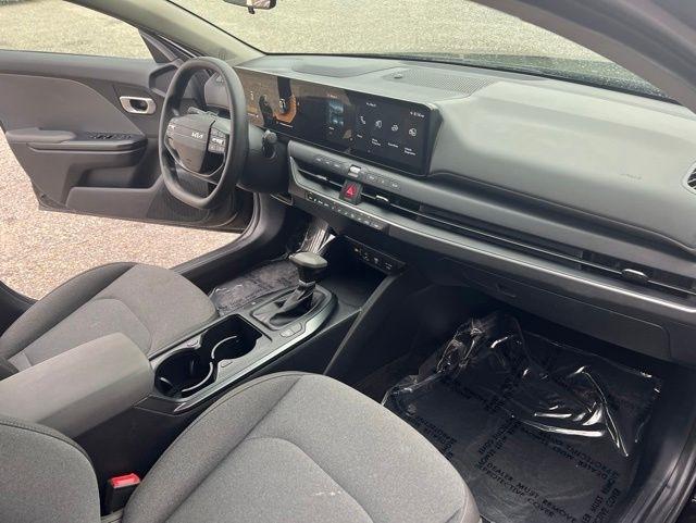Kia K4 LXS FWD 2025