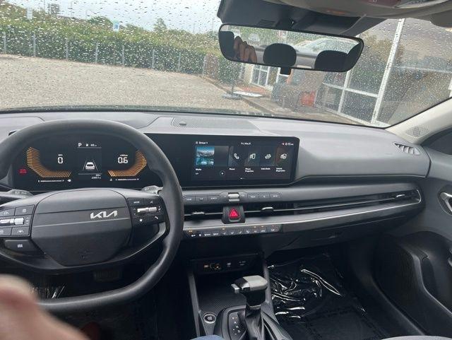 Kia K4 LXS FWD 2025