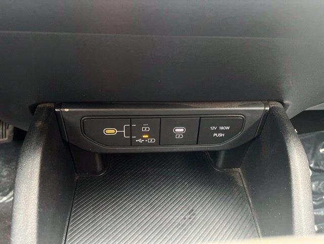 Kia K4 LXS FWD 2025