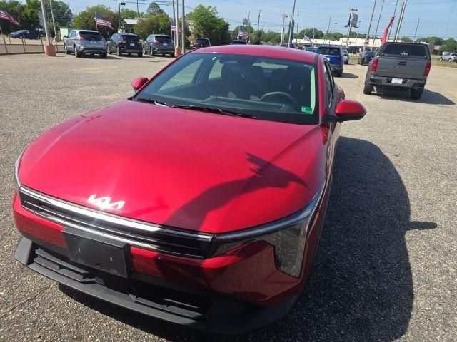 Kia K4 LXS FWD 2025