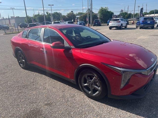 Kia K4 LXS FWD 2025