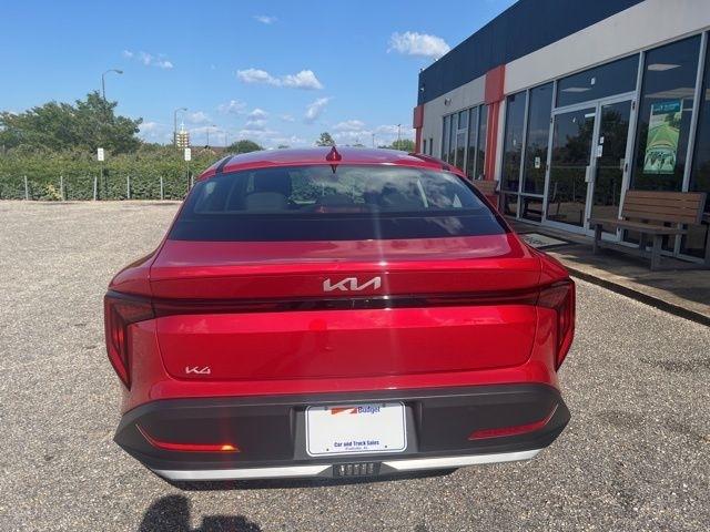 Kia K4 LXS FWD 2025