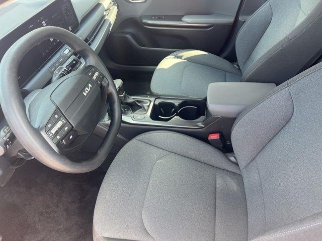 Kia K4 LXS FWD 2025