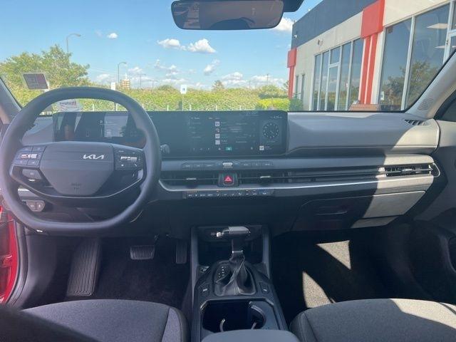 Kia K4 LXS FWD 2025