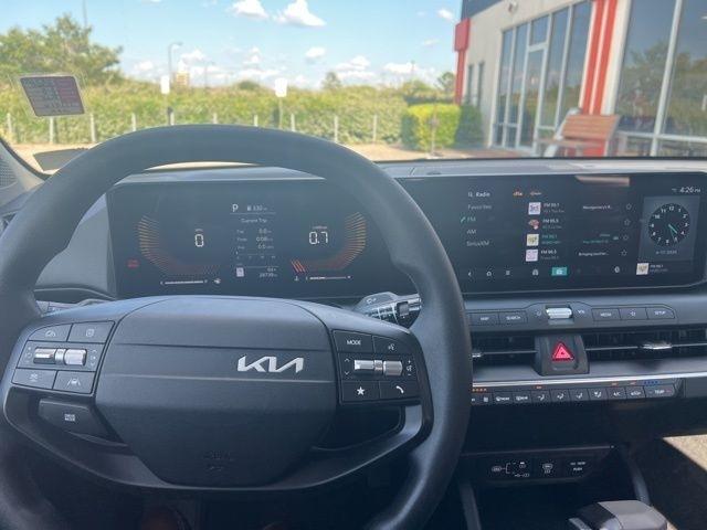Kia K4 LXS FWD 2025