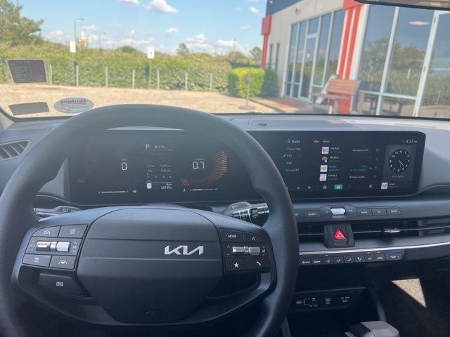 Kia K4 LXS FWD 2025