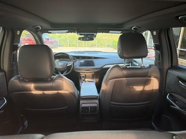 Cadillac XT4 FWD 4dr Premium Luxury 2021