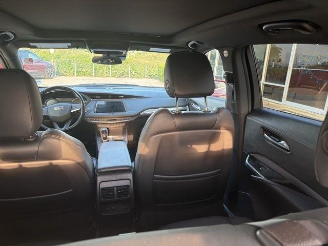 Cadillac XT4 FWD 4dr Premium Luxury 2021