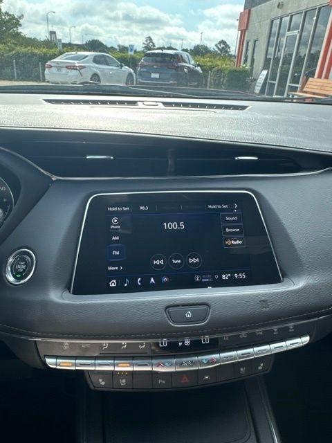 Cadillac XT4 FWD 4dr Premium Luxury 2021
