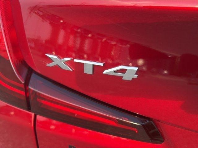 Cadillac XT4 FWD 4dr Premium Luxury 2021