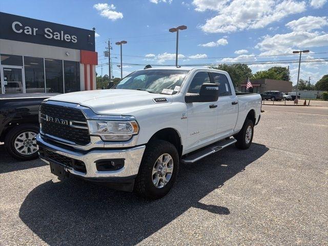 RAM 2500 Big Horn 4x4 Crew Cab 6'4" Box 2024