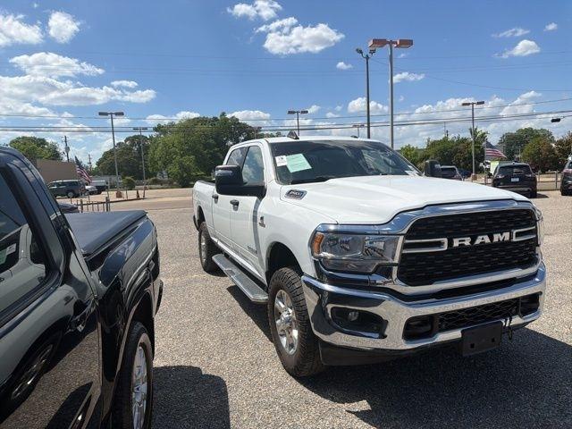 RAM 2500 Big Horn 4x4 Crew Cab 6'4" Box 2024