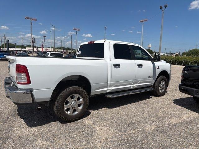 RAM 2500 Big Horn 4x4 Crew Cab 6'4" Box 2024
