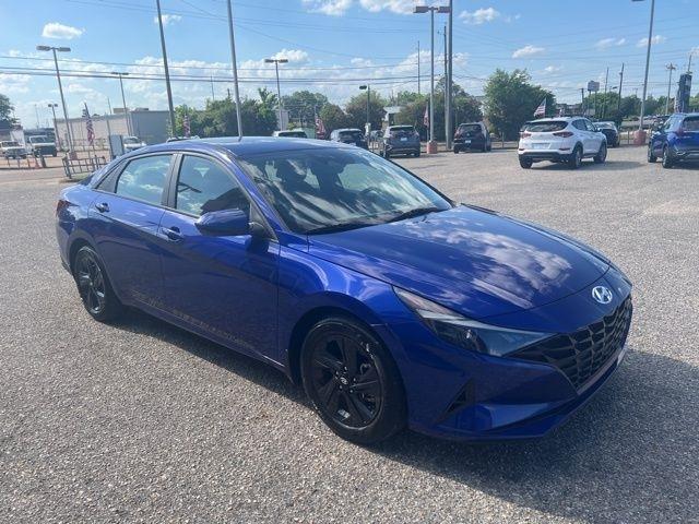 Hyundai Elantra SEL IVT 2022