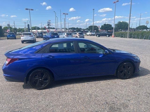 Hyundai Elantra SEL IVT 2022