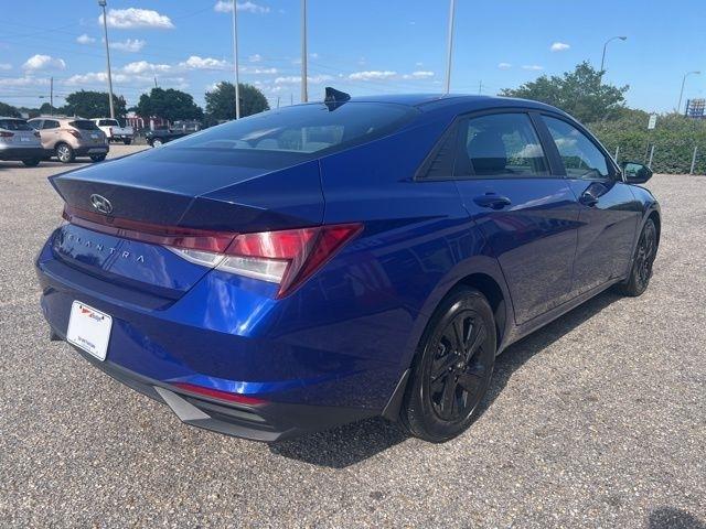 Hyundai Elantra SEL IVT 2022