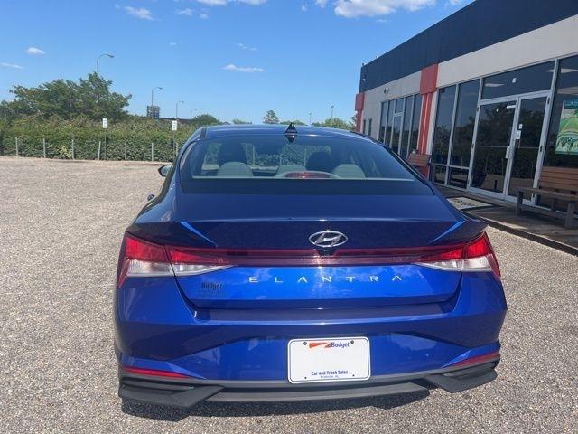 Hyundai Elantra SEL IVT 2022