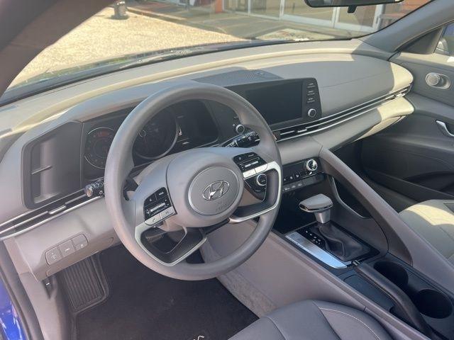 Hyundai Elantra SEL IVT 2022