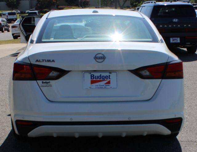 Nissan Altima SV FWD 2025