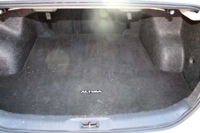 Nissan Altima SV FWD 2025