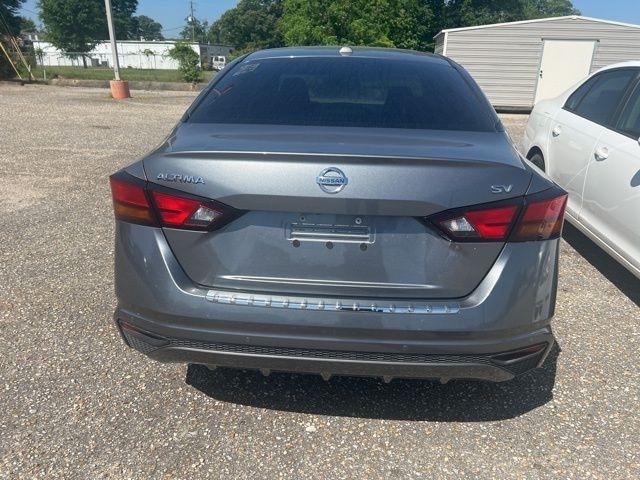 Nissan Altima 2.5 SV Sedan 2021