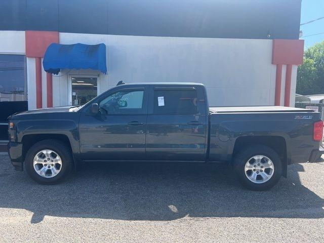 2017 Chevrolet Silverado 1500 4WD Crew Cab 143.5" LT w/2LT