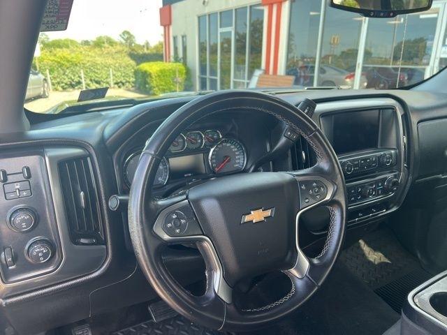 Chevrolet Silverado 1500 4WD Crew Cab 143.5" LT w/2LT 2017