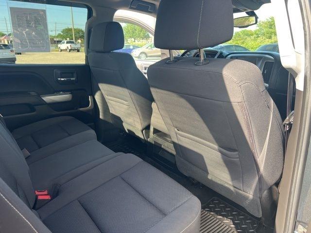 Chevrolet Silverado 1500 4WD Crew Cab 143.5" LT w/2LT 2017