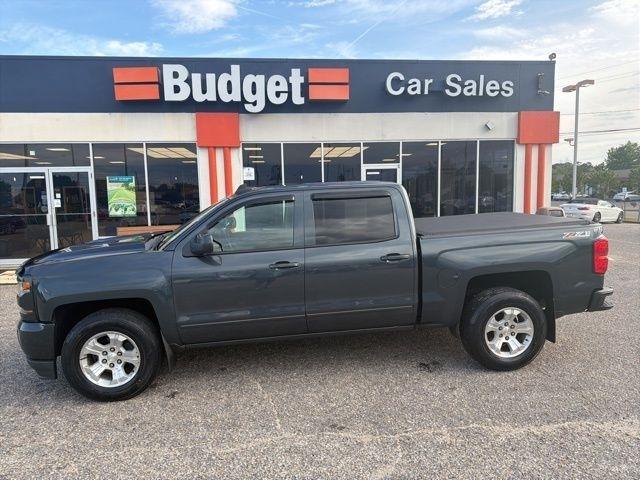 Chevrolet Silverado 1500 4WD Crew Cab 143.5" LT w/2LT 2017