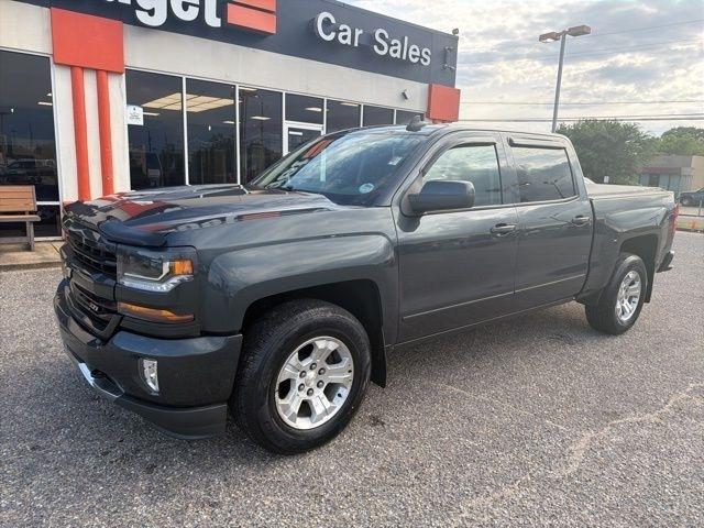 Chevrolet Silverado 1500 4WD Crew Cab 143.5" LT w/2LT 2017