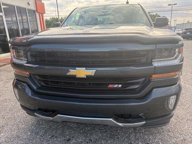 Chevrolet Silverado 1500 4WD Crew Cab 143.5" LT w/2LT 2017