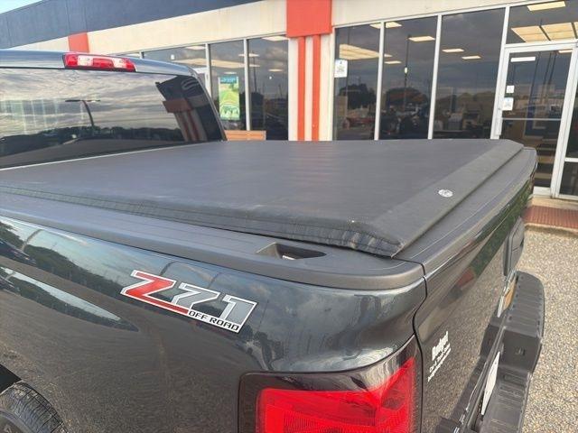 Chevrolet Silverado 1500 4WD Crew Cab 143.5" LT w/2LT 2017