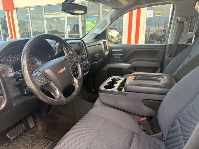 Chevrolet Silverado 1500 4WD Crew Cab 143.5" LT w/2LT 2017