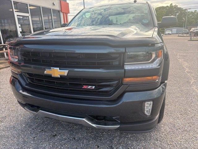 Chevrolet Silverado 1500 4WD Crew Cab 143.5" LT w/2LT 2017