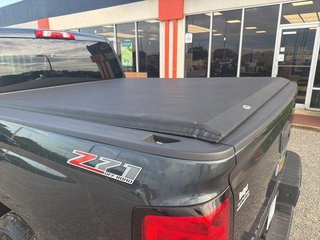 Chevrolet Silverado 1500 4WD Crew Cab 143.5" LT w/2LT 2017