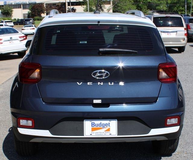 Hyundai Venue Limited IVT 2025