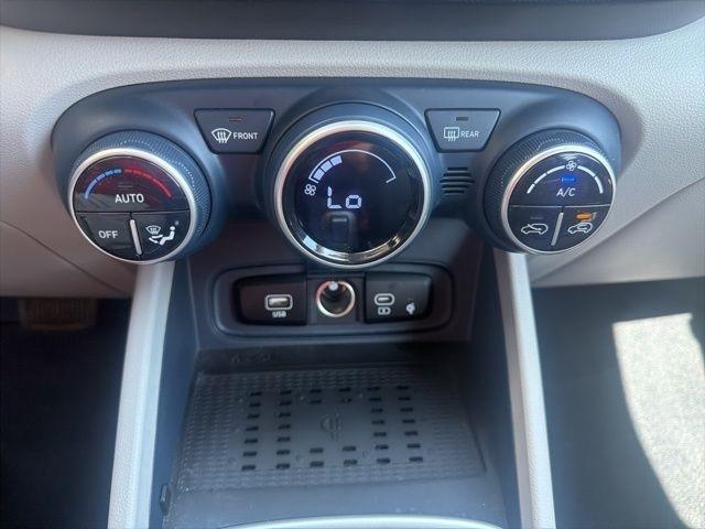 Hyundai Venue Limited IVT 2025