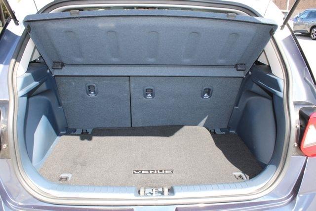 Hyundai Venue Limited IVT 2025