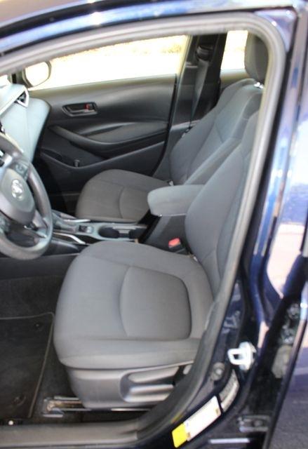 Toyota Corolla LE CVT (Natl) 2022