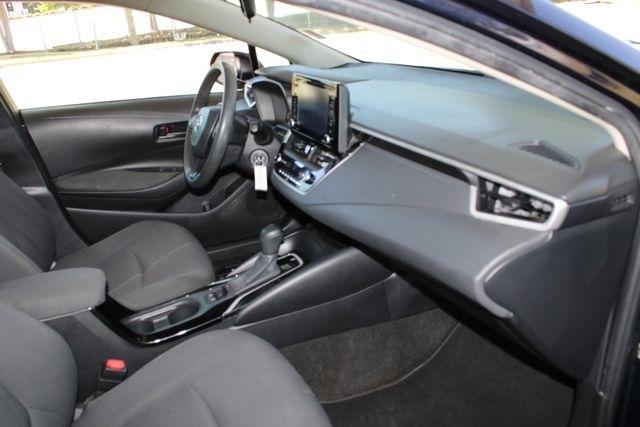 Toyota Corolla LE CVT (Natl) 2022