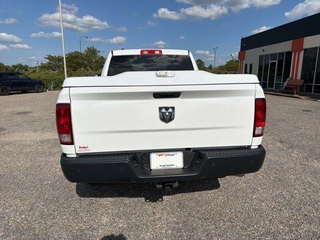 RAM 1500 Classic Tradesman 4x2 Quad Cab 6'4" Box 2023