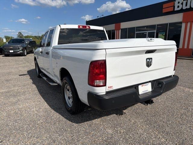 RAM 1500 Classic Tradesman 4x2 Quad Cab 6'4" Box 2023