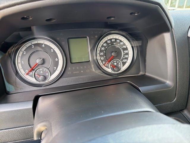 RAM 1500 Classic Tradesman 4x2 Quad Cab 6'4" Box 2023
