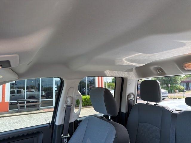 RAM 1500 Classic Tradesman 4x2 Quad Cab 6'4" Box 2023