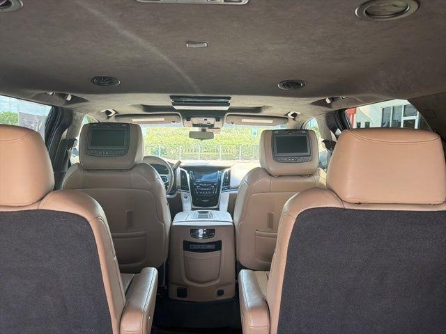 Cadillac Escalade 4WD 4dr Platinum 2019