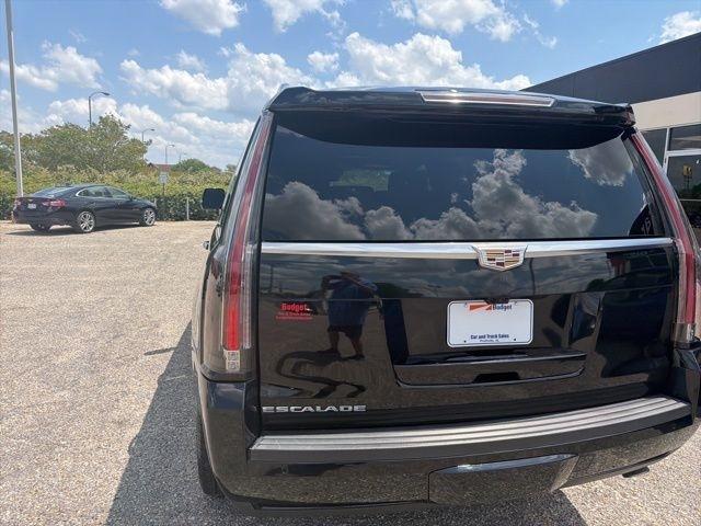 Cadillac Escalade 4WD 4dr Platinum 2019