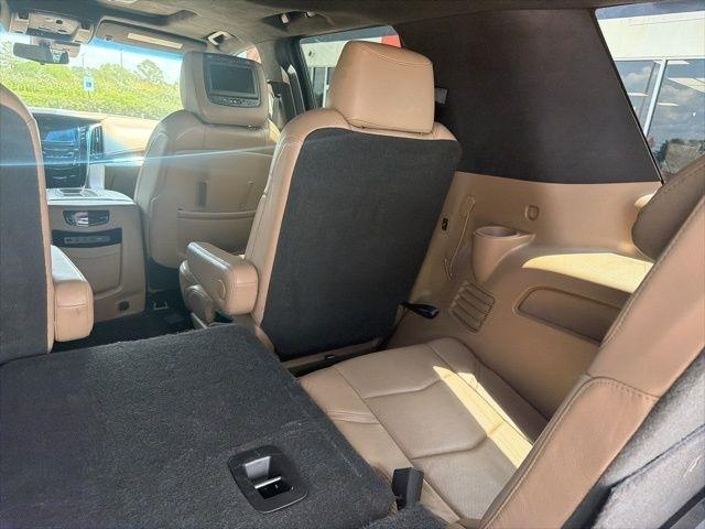 Cadillac Escalade 4WD 4dr Platinum 2019