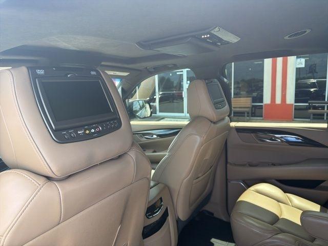 Cadillac Escalade 4WD 4dr Platinum 2019